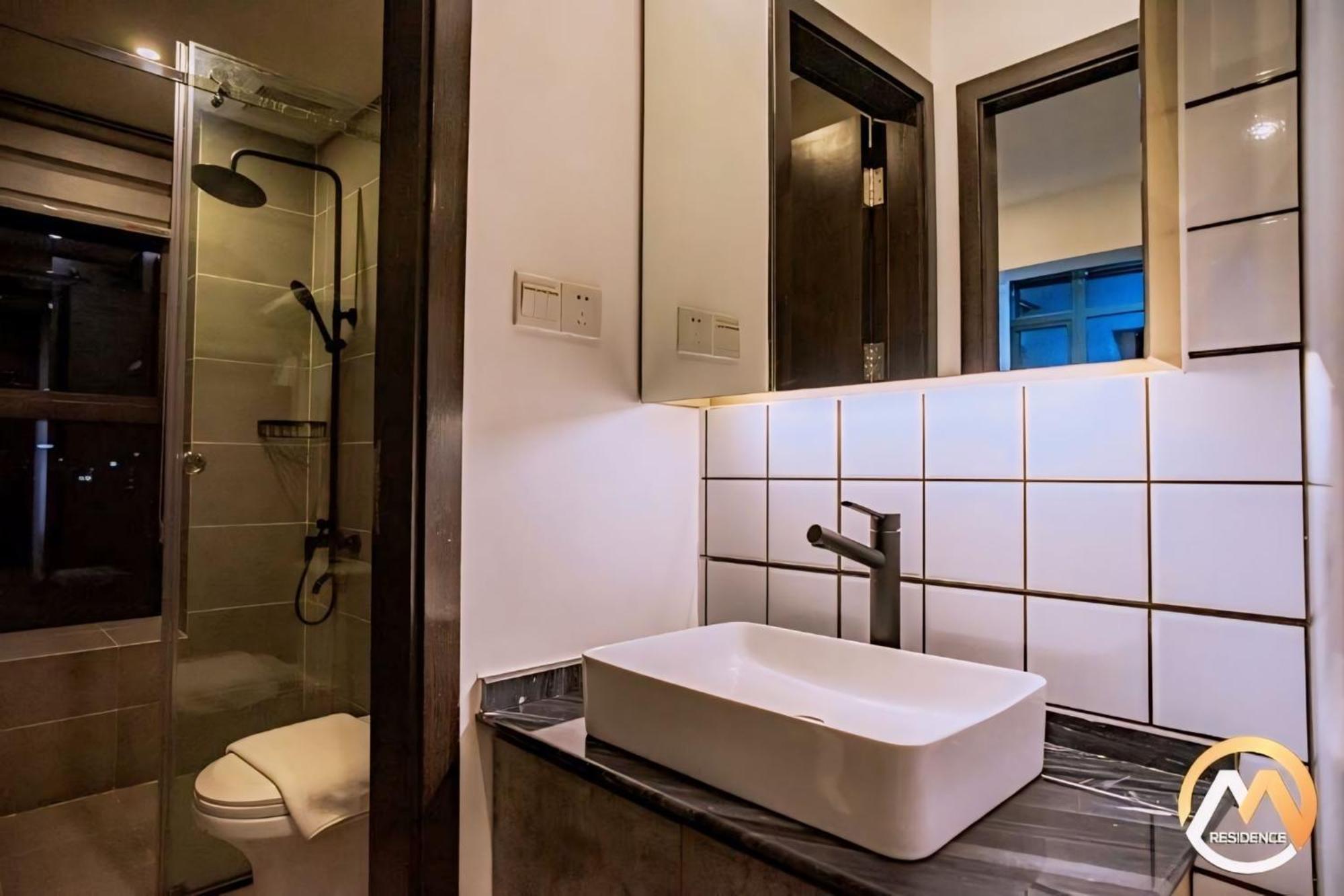Hotel Serviced Condo Unique Infinity Pool With Mekong River View Phnom Penh Esterno foto